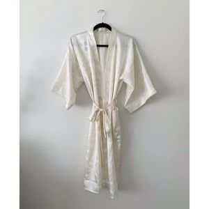 Silky Ivory Asian Printed Robe XS/S